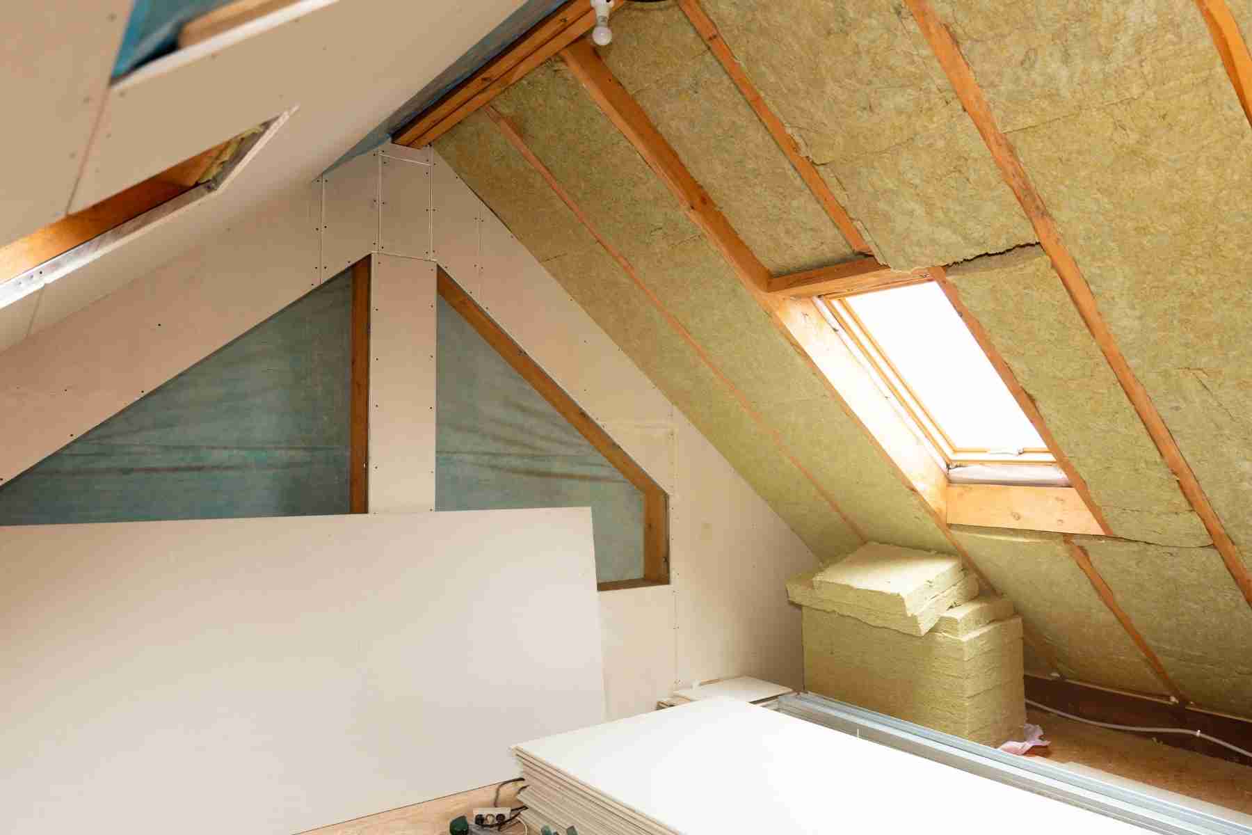 attic with batt insulation lubbock